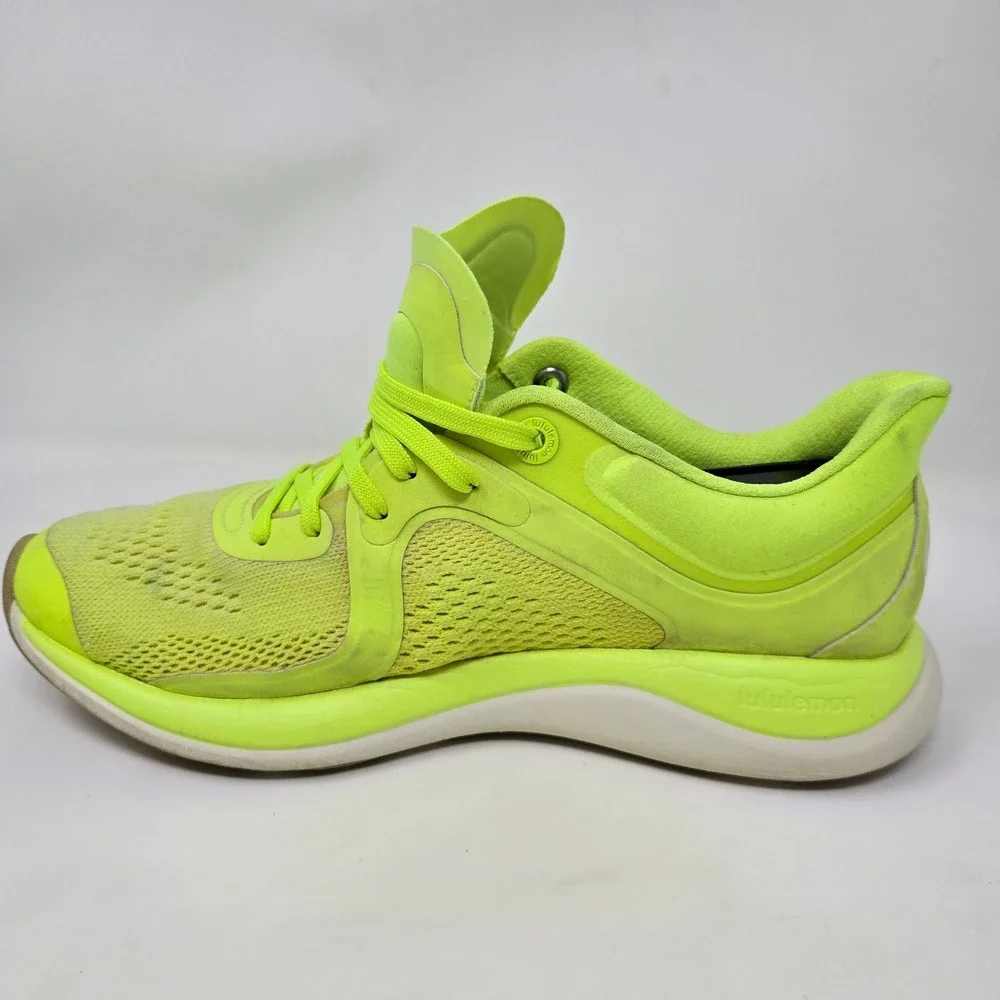 Lululemon W Chargefeel‎ Workout Low Athletic Shoes Neon Yellow Women's 8.5
